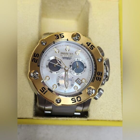 Invicta Reserve "Propeller" Sea Hunter Swiss Watch - Picture 4 of 13